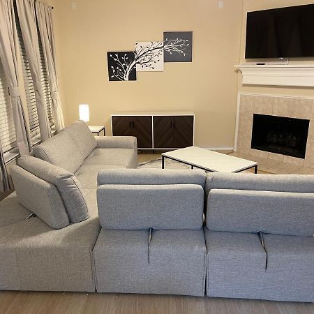Modern 3Br House - Game Room, Office, Backyard The Colony Exterior foto