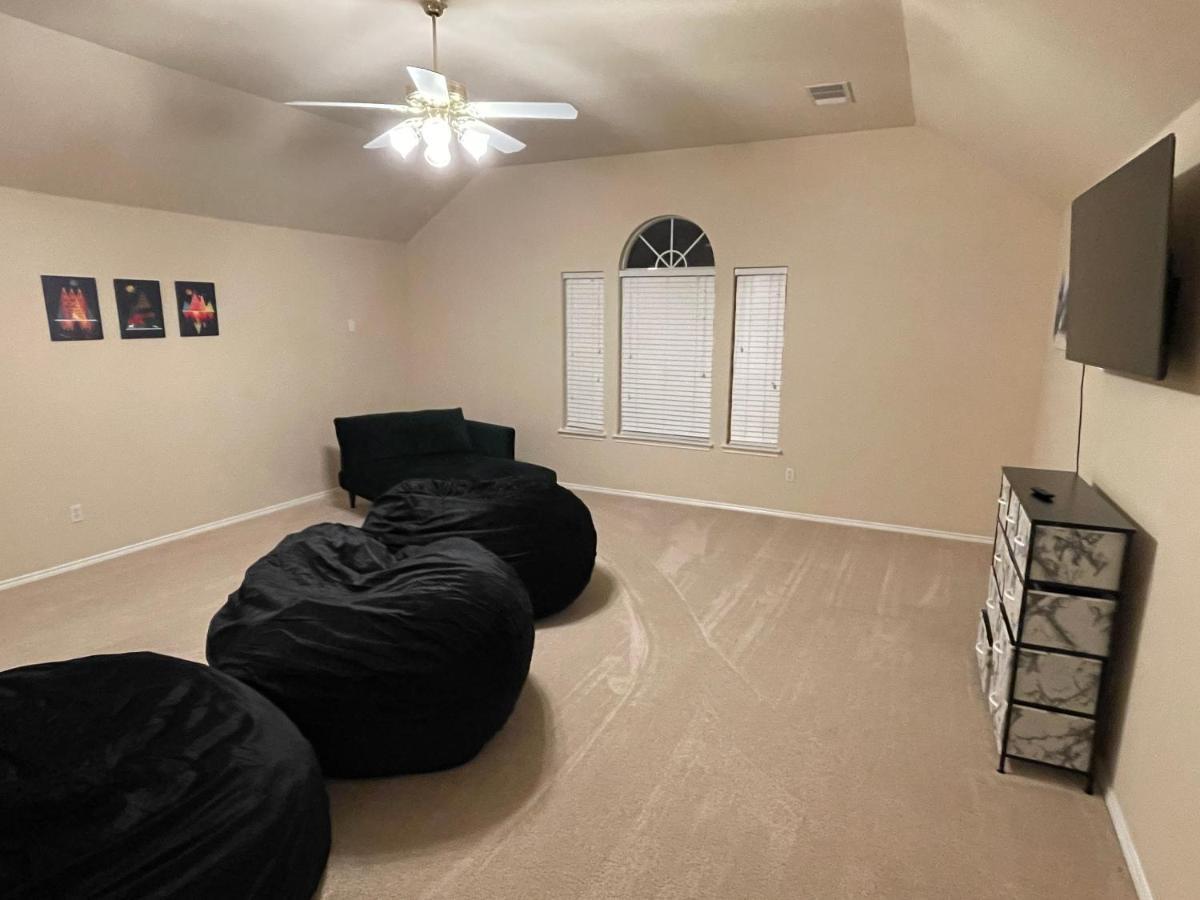 Modern 3Br House - Game Room, Office, Backyard The Colony Exterior foto
